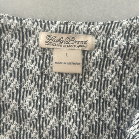 Lucky Brand sweater 🍀 - Picture 4 of 9